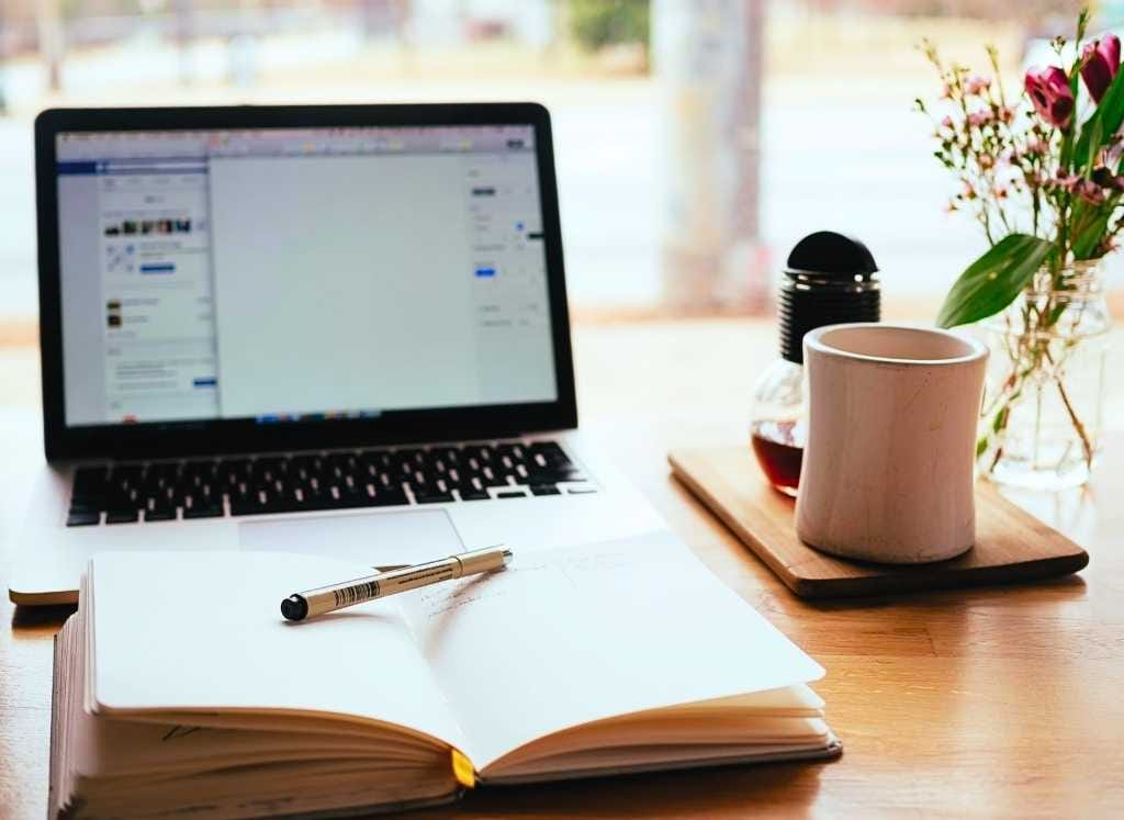 how-to-start-a-blog-from-scratch-a-beginners-guide-to-domain-hosting-and-cdn